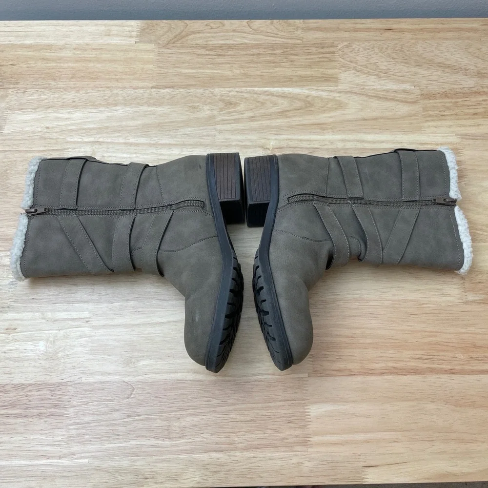 Justice Girls Taupe Faux‎ Leather Shearling Lined Buckle Zipper Boots - Size 7
